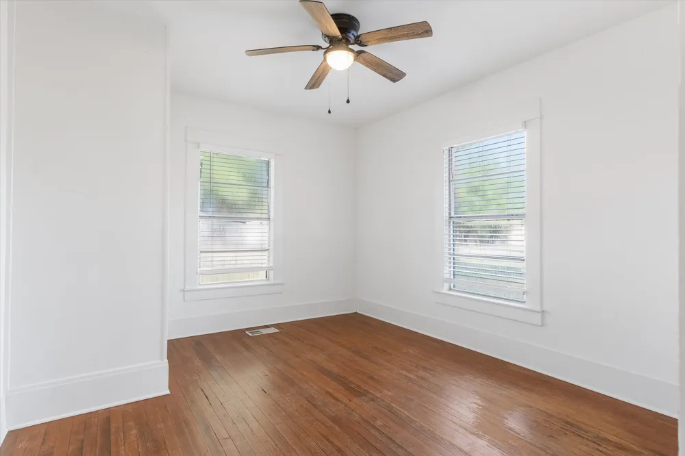 307 S Crockett Street Edgewood, TX 75117