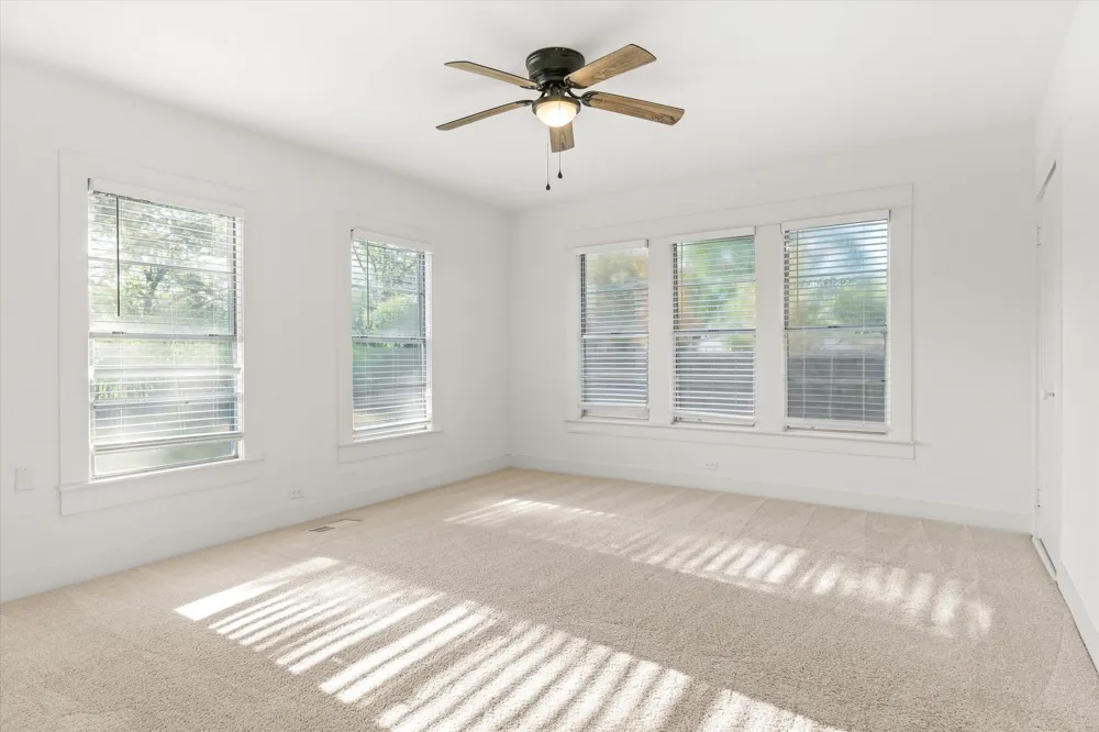 307 S Crockett Street Edgewood, TX 75117
