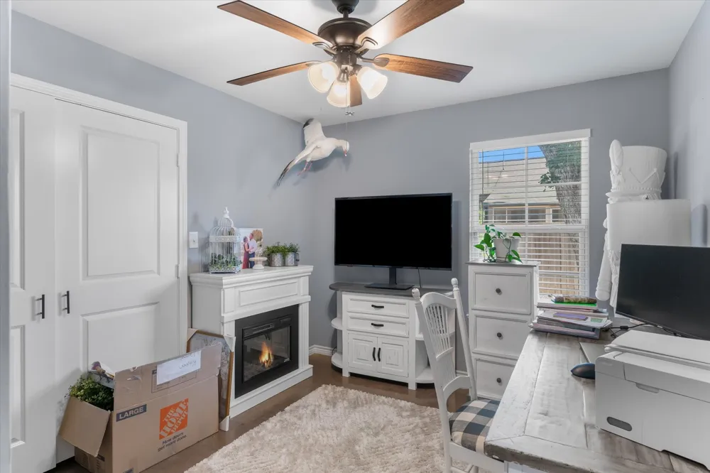 309 S Crockett Street Edgewood, TX 75117
