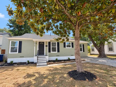 1514 Cedarcrest Drive