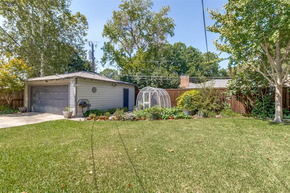 6719 Braeburn Drive Dallas, TX 75214