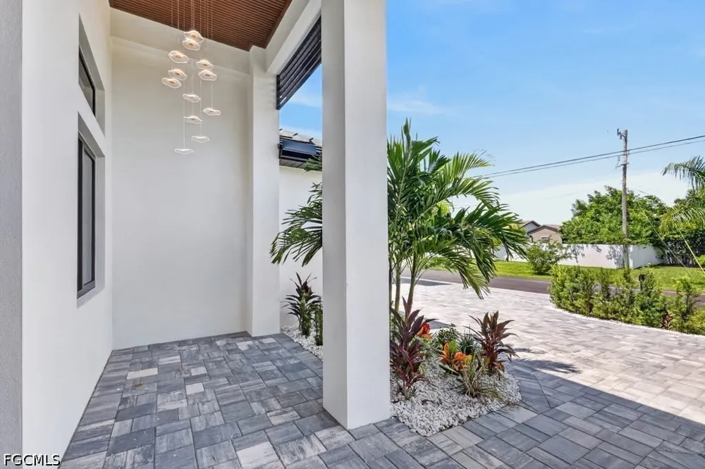 SW 28th Street Cape Coral, FL 33914