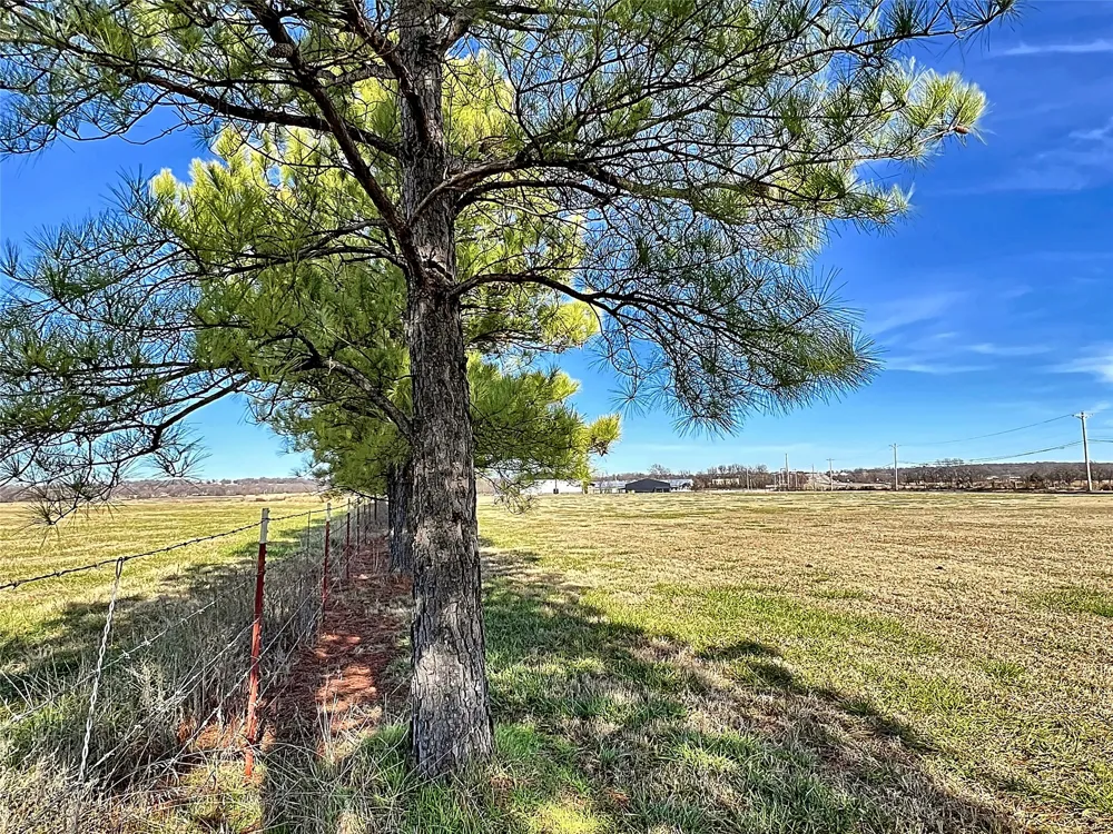 1998 W Allen Road Tahlequah, OK 74464
