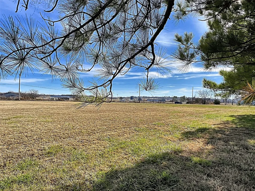 1998 W Allen Road Tahlequah, OK 74464