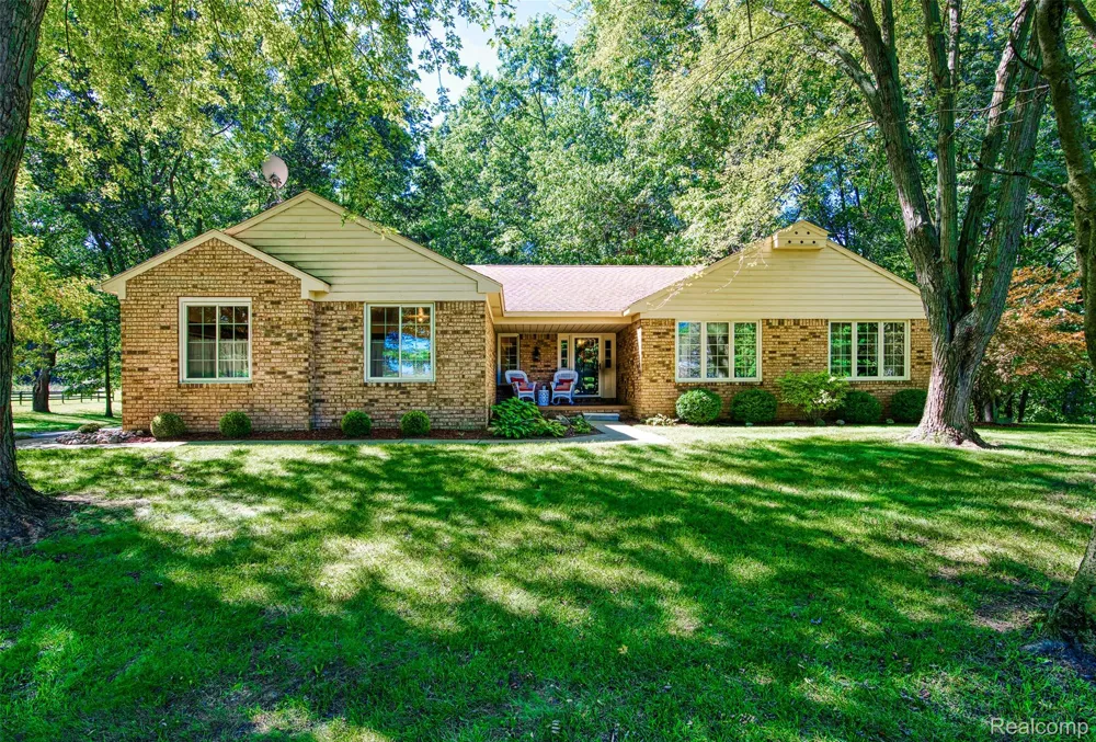 6209 Raddatz Road Cohoctah Township, MI 48836