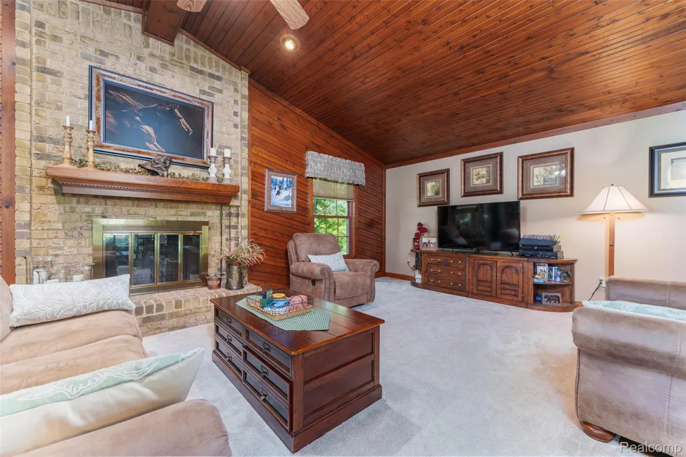 6209 Raddatz Road Cohoctah Township, MI 48836