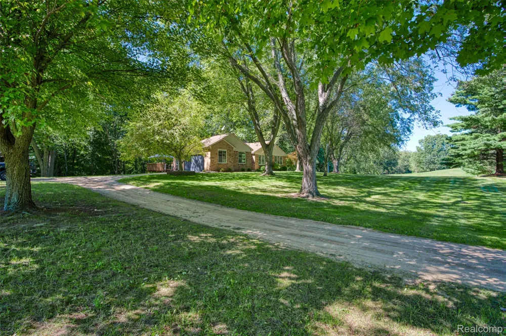 6209 Raddatz Road Cohoctah Township, MI 48836