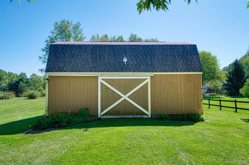 6209 Raddatz Road Cohoctah Township, MI 48836