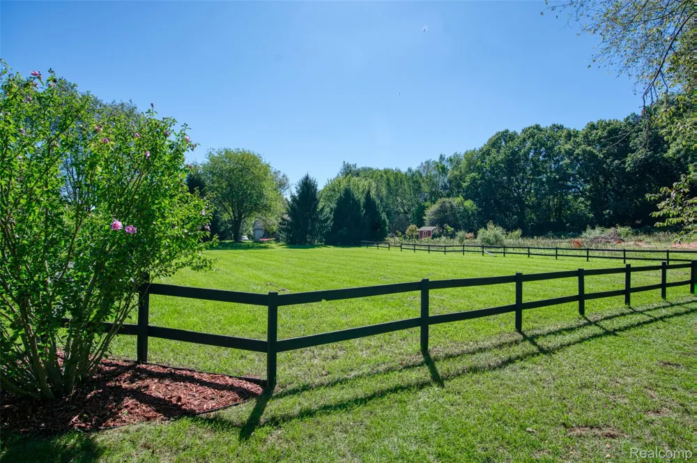 6209 Raddatz Road Cohoctah Township, MI 48836
