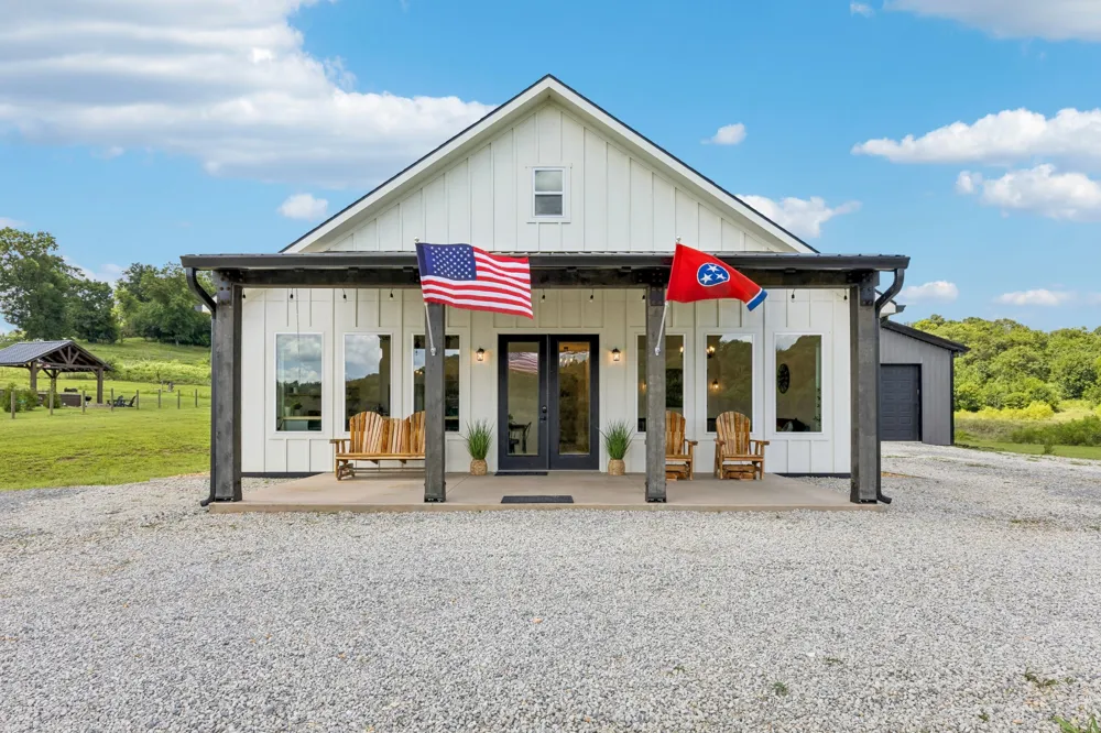 1574 Roy Sellers Rd Columbia, TN 38401