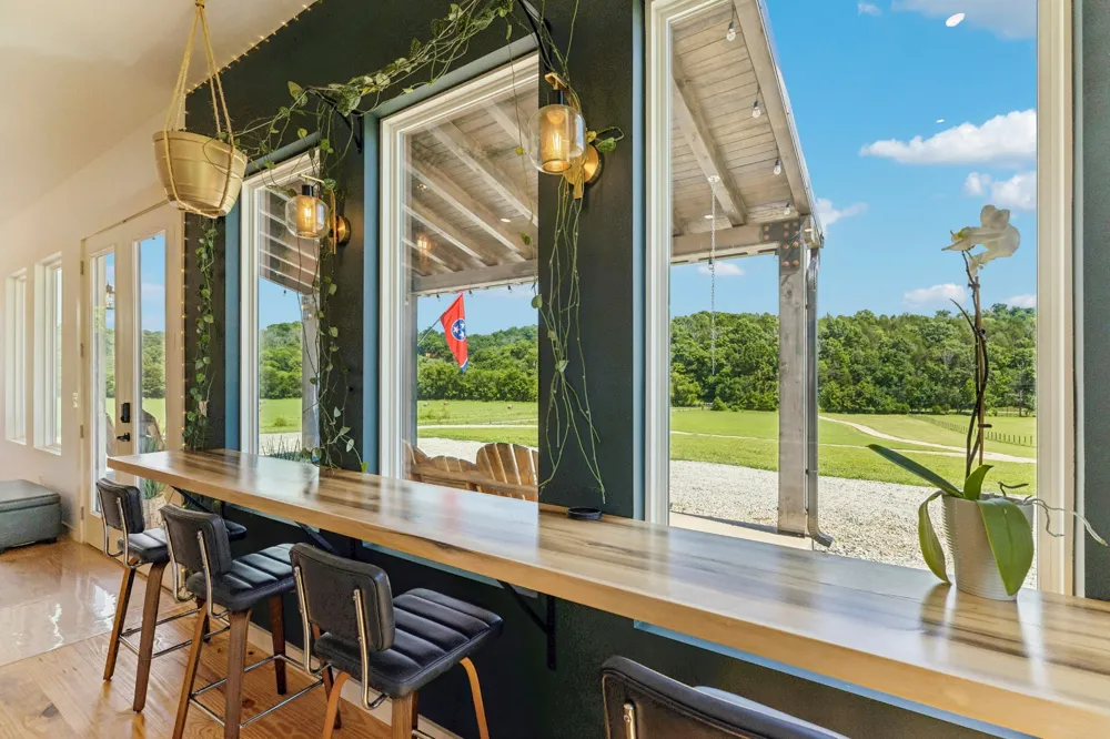 1574 Roy Sellers Rd Columbia, TN 38401