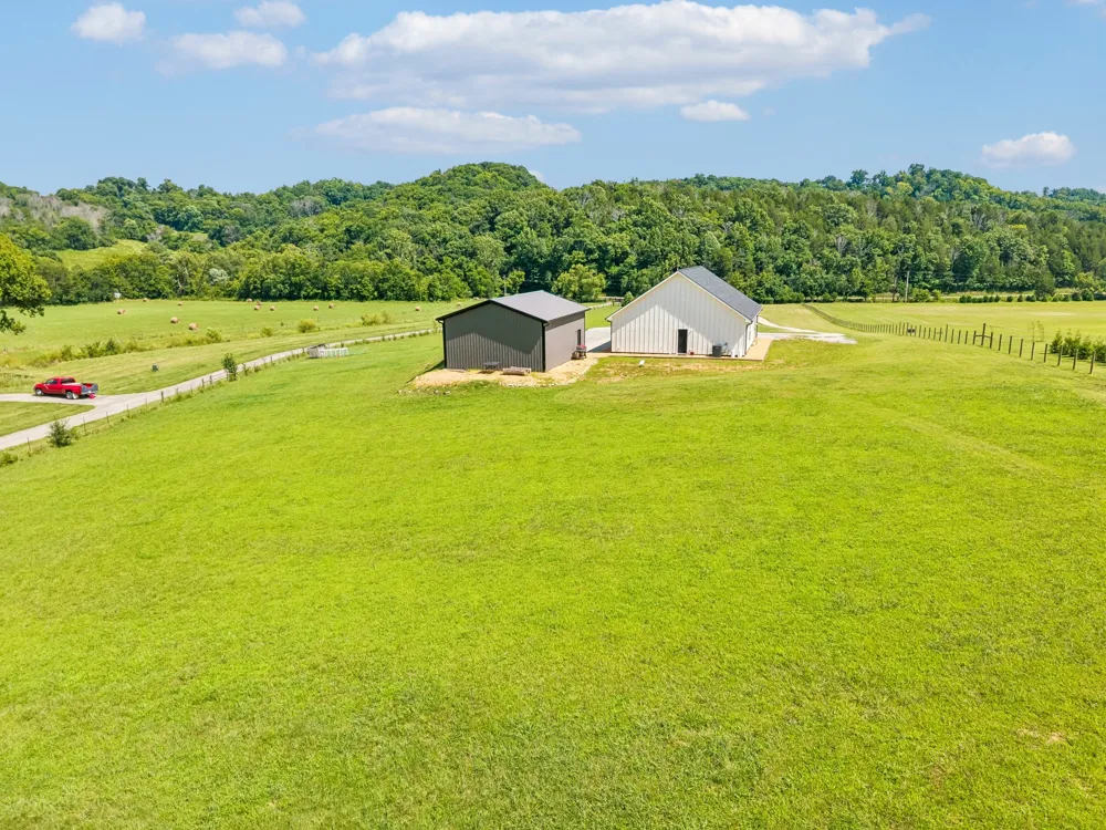 1574 Roy Sellers Rd Columbia, TN 38401