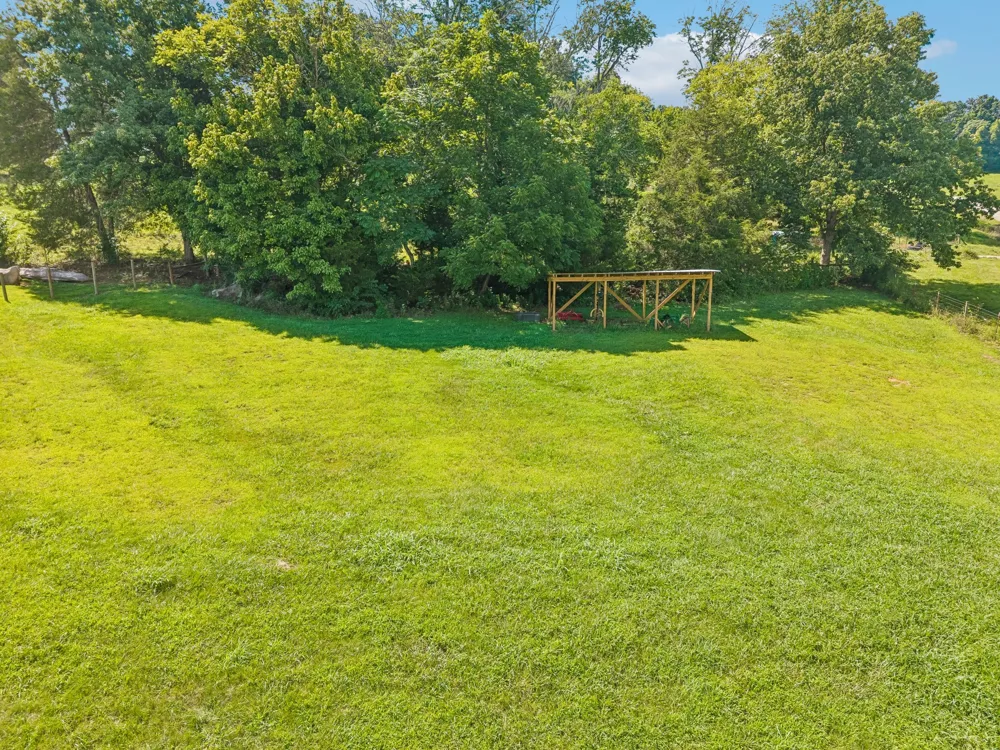 1574 Roy Sellers Rd Columbia, TN 38401