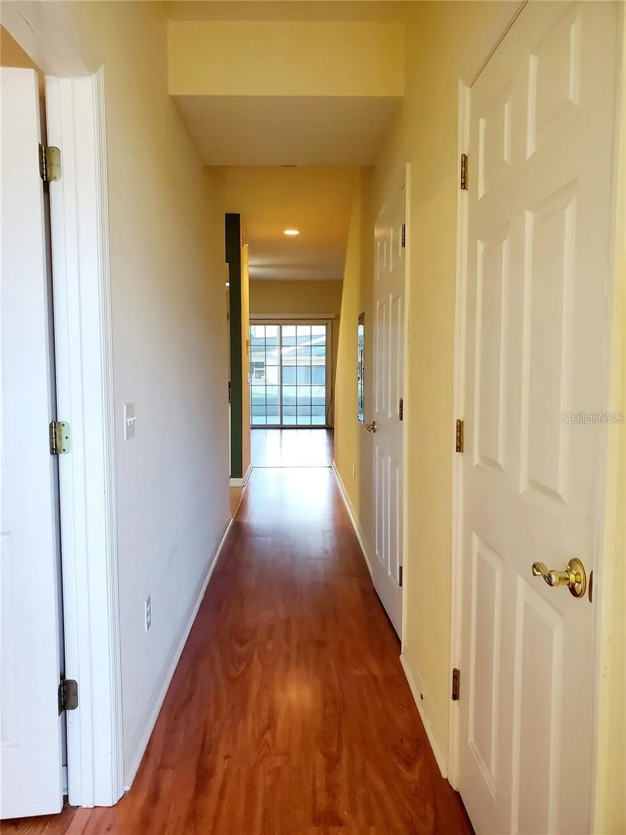 1561 NW 29TH ROAD #8 Gainesville, FL 32605