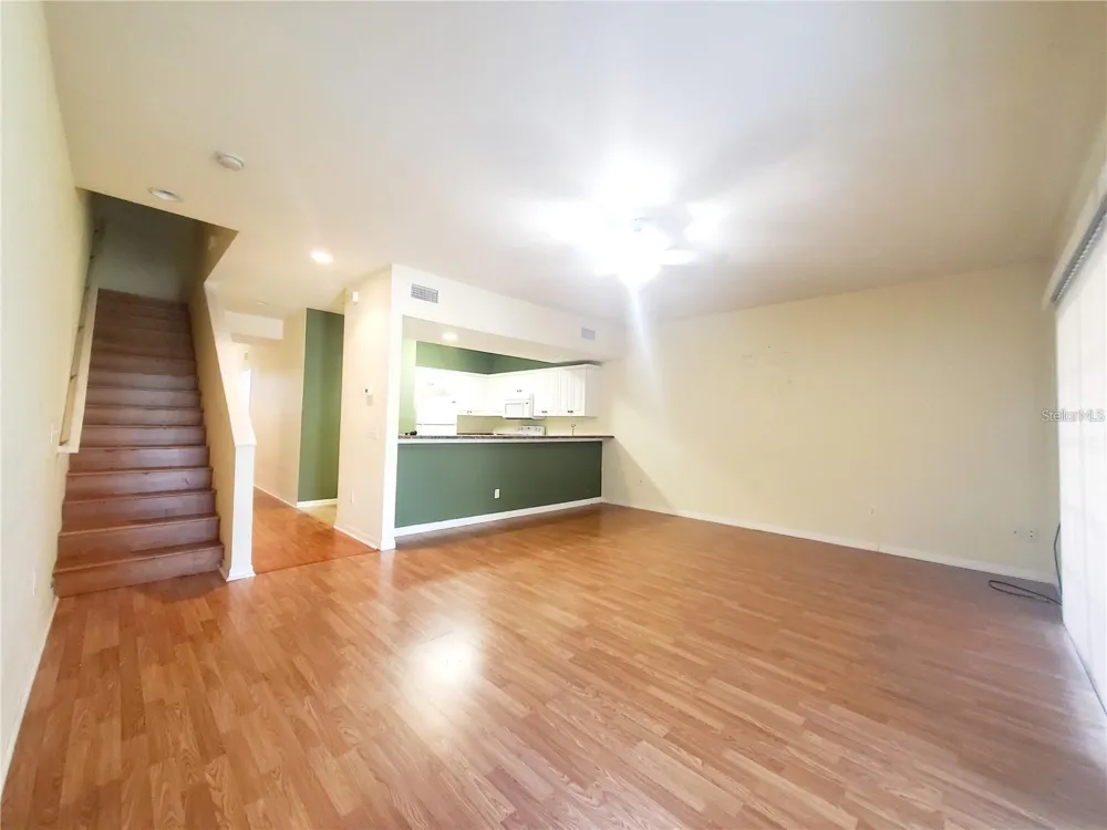 1561 NW 29TH ROAD #8 Gainesville, FL 32605