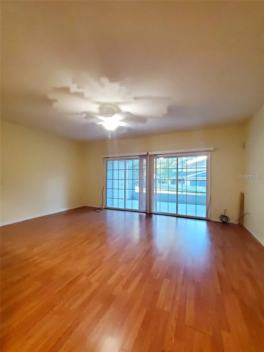 1561 NW 29TH ROAD #8 Gainesville, FL 32605