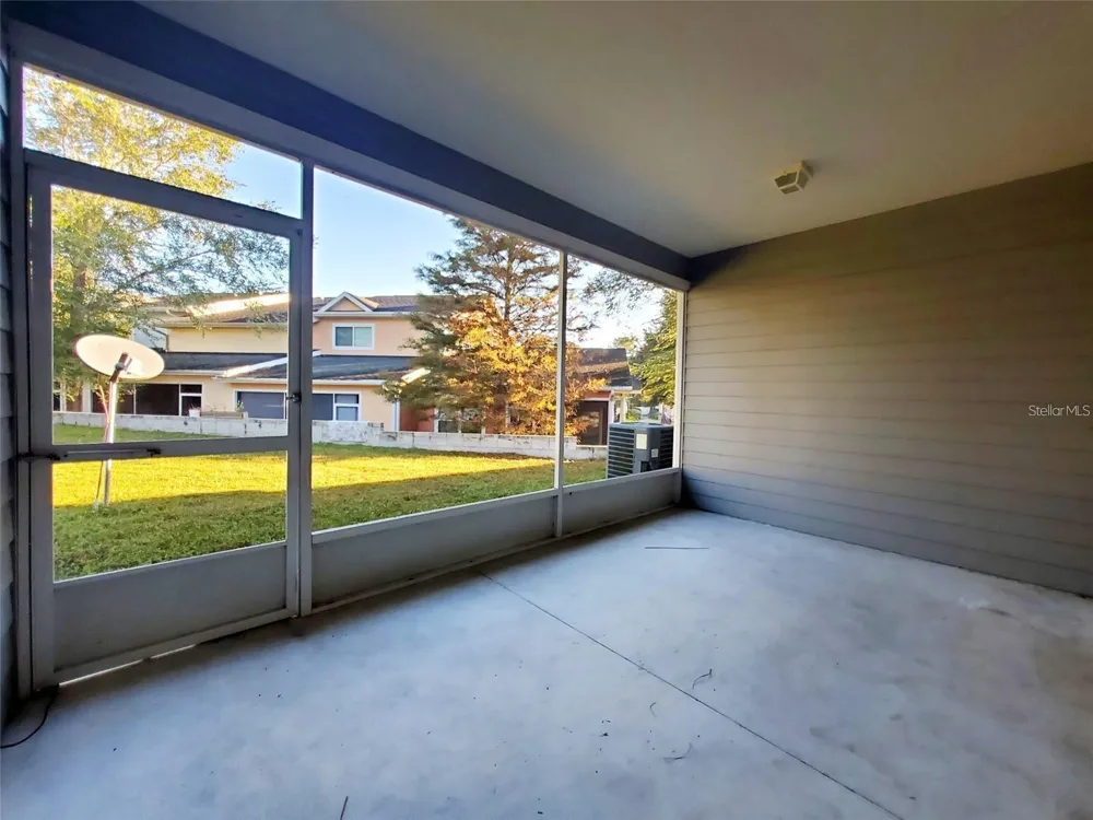 1561 NW 29TH ROAD #8 Gainesville, FL 32605