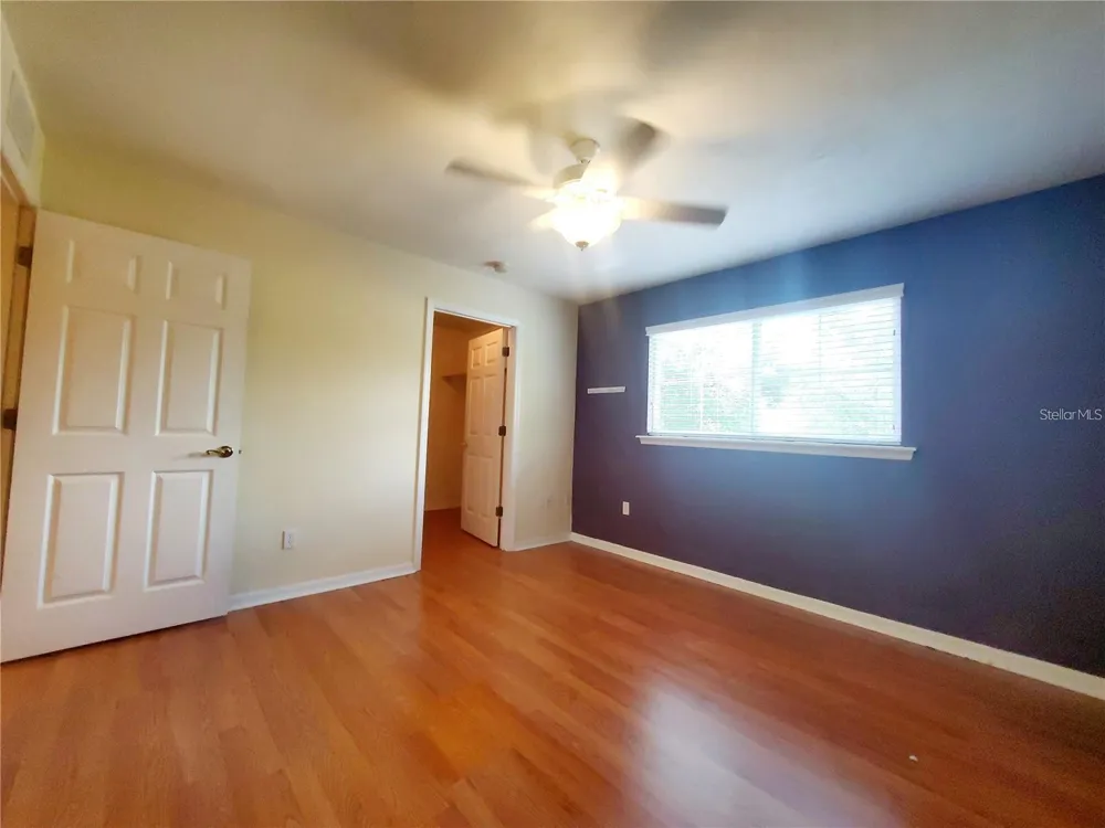 1561 NW 29TH ROAD #8 Gainesville, FL 32605