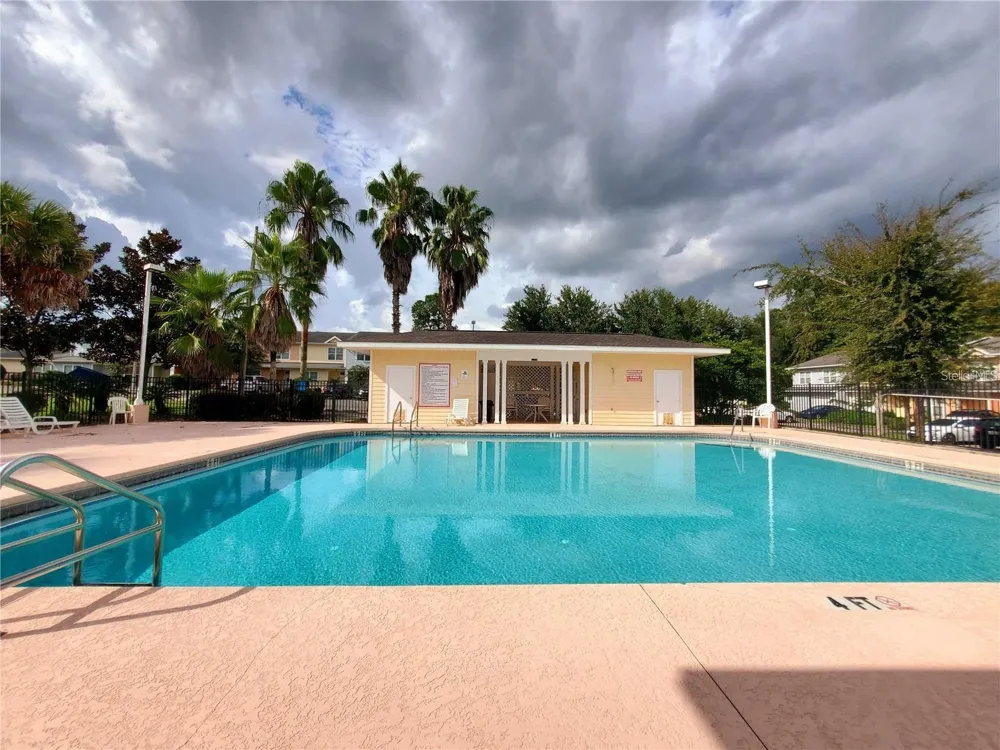 1561 NW 29TH ROAD #8 Gainesville, FL 32605