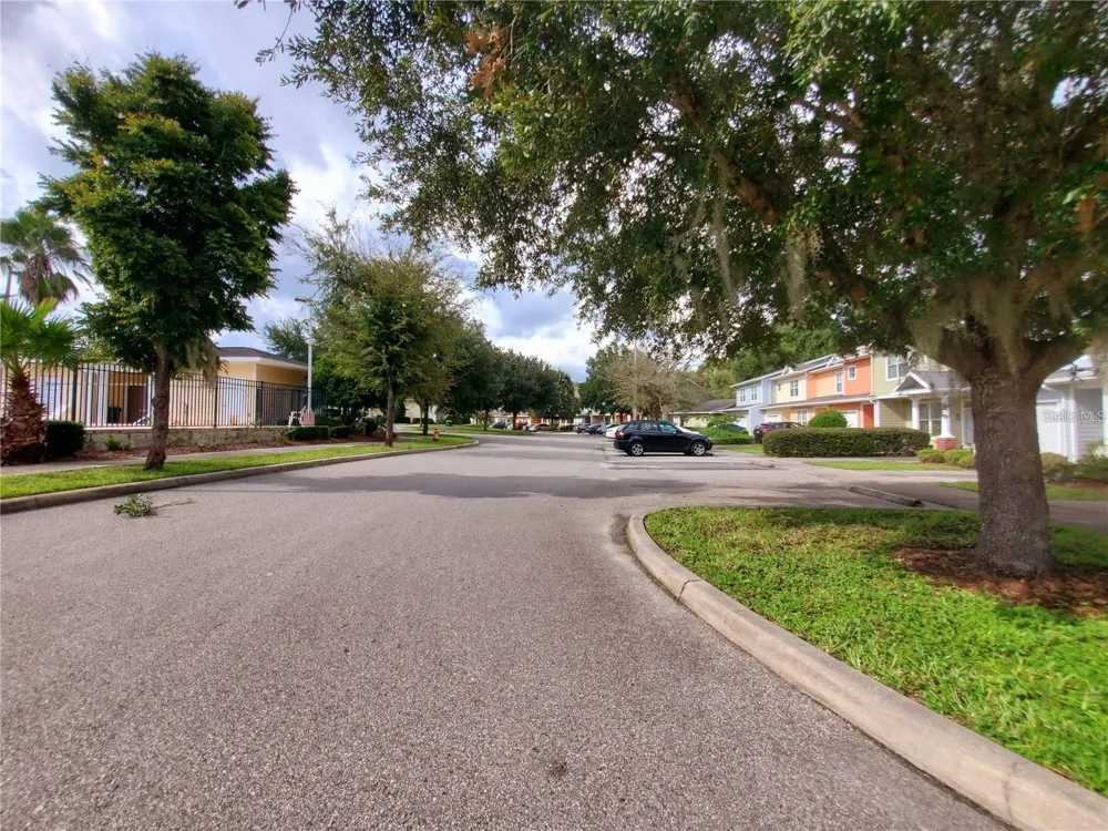 1561 NW 29TH ROAD #8 Gainesville, FL 32605
