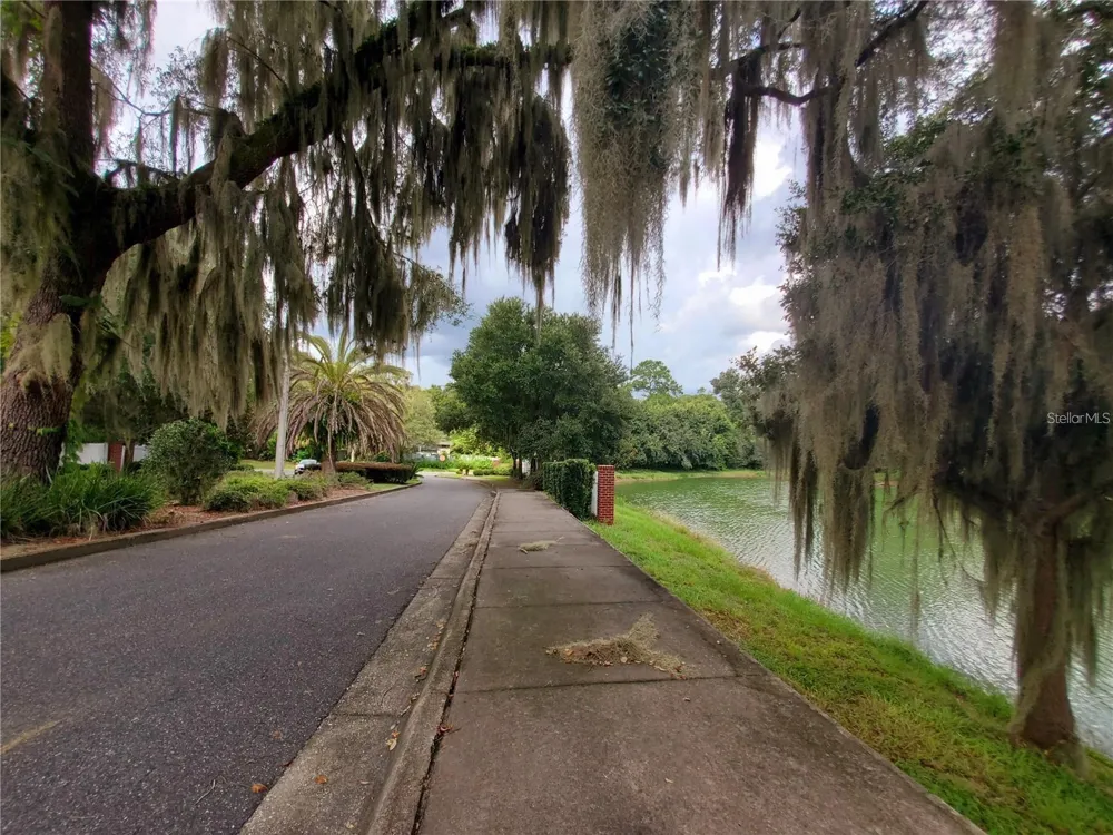 1561 NW 29TH ROAD #8 Gainesville, FL 32605
