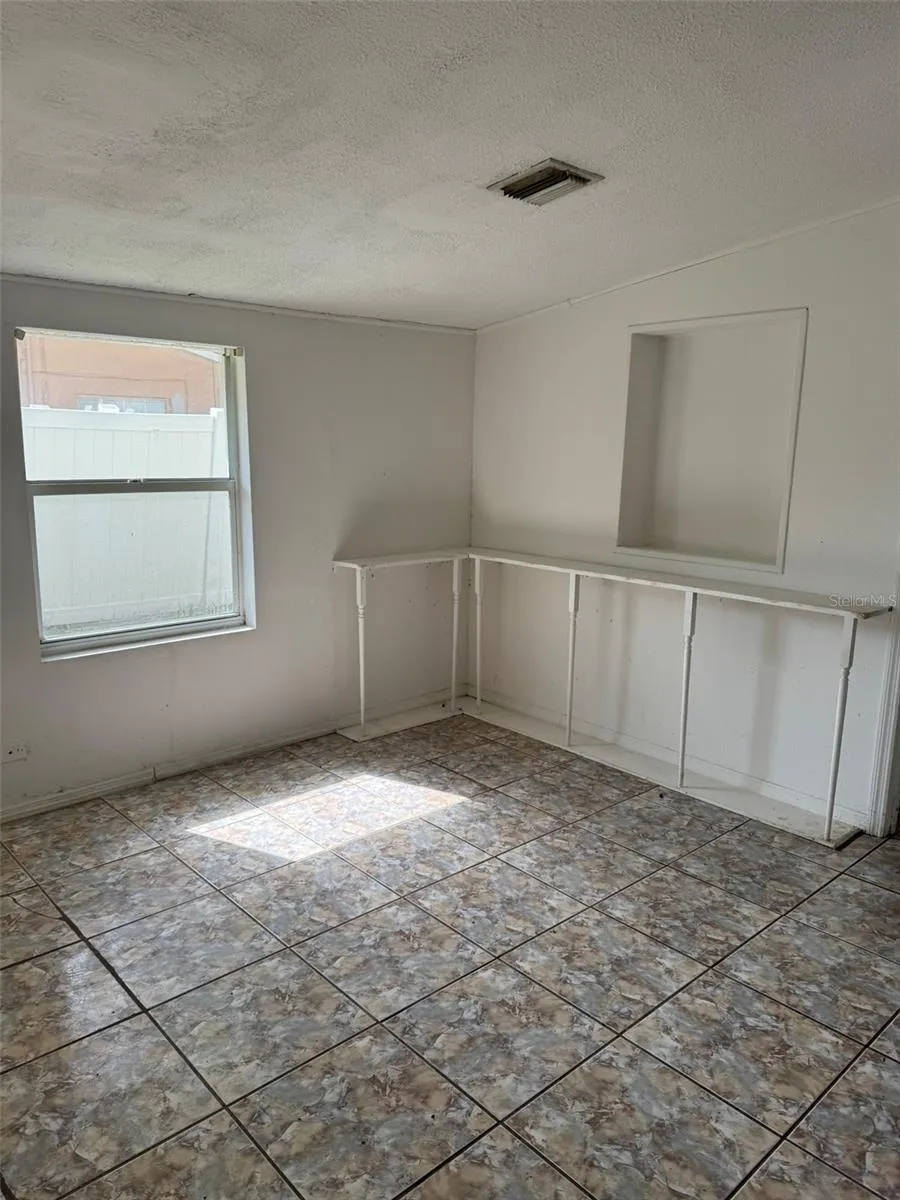 3033 KAREN AVENUE Largo, FL 33774