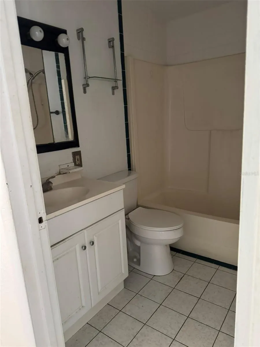 3033 KAREN AVENUE Largo, FL 33774