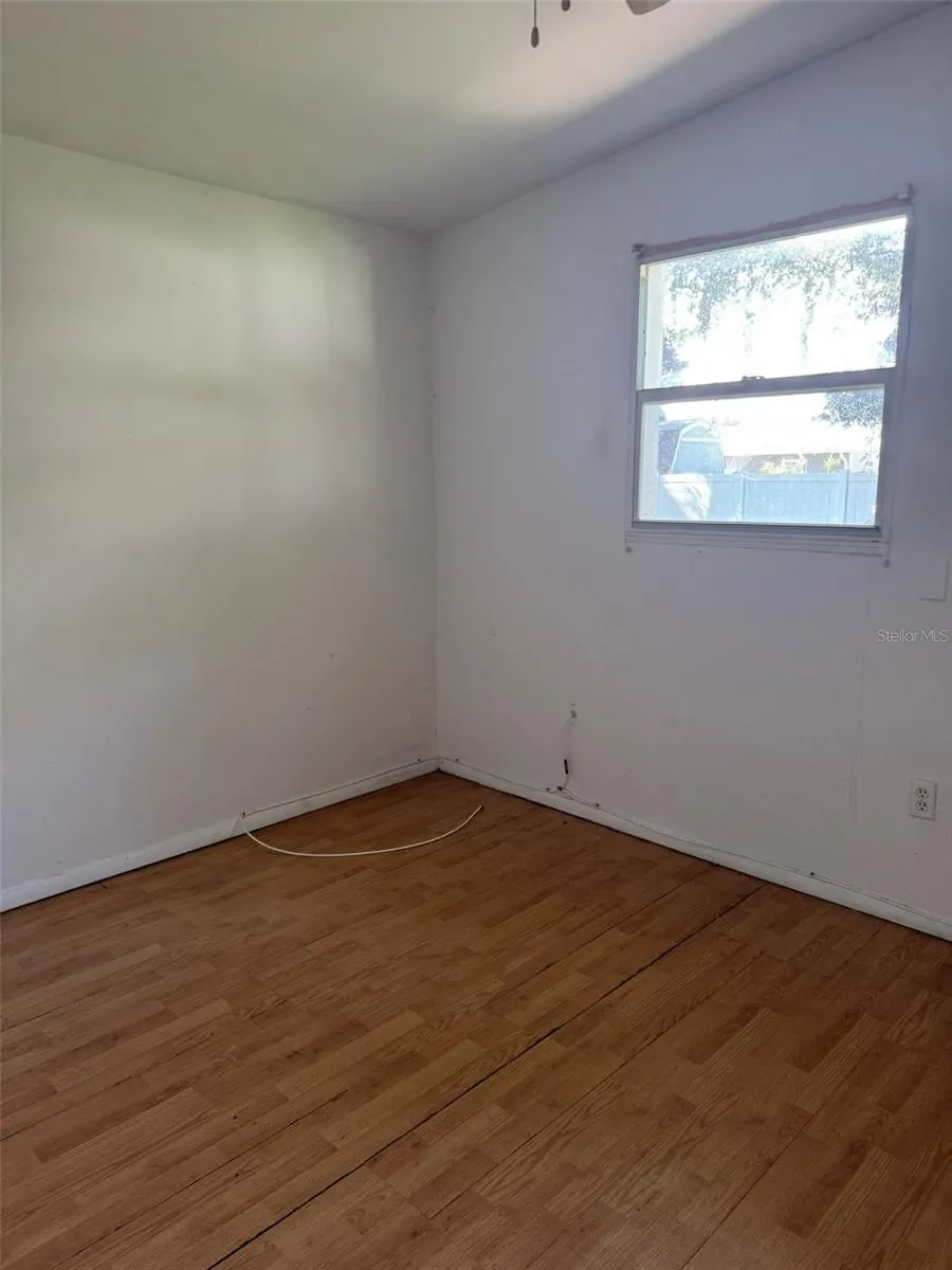 3033 KAREN AVENUE Largo, FL 33774