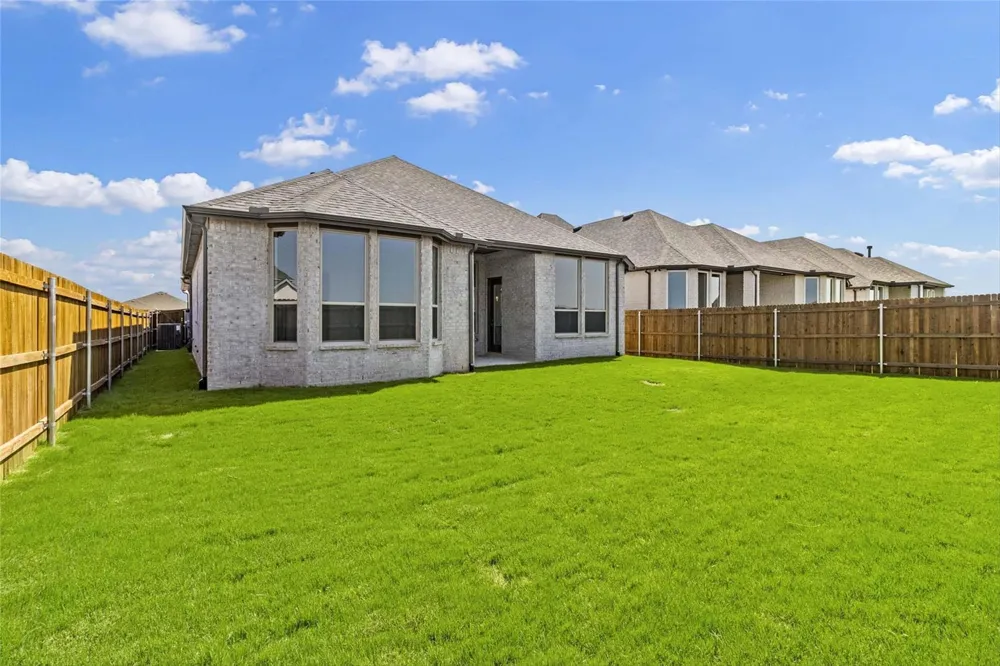 4016 Grotto Drive Royse City, TX 75189