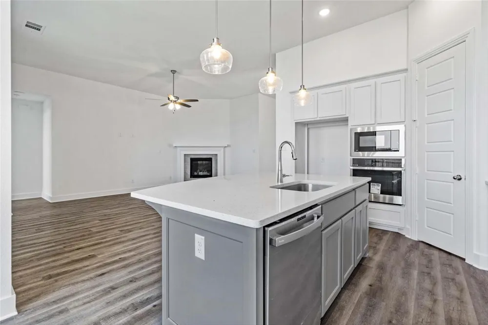 4016 Grotto Drive Royse City, TX 75189