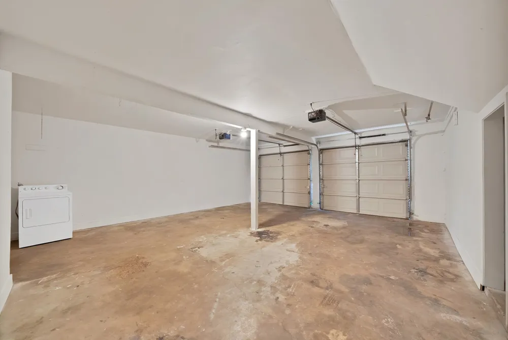 1213 Walker Drive Hurst, TX 76053