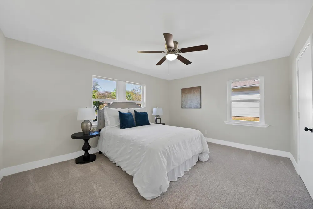 1213 Walker Drive Hurst, TX 76053