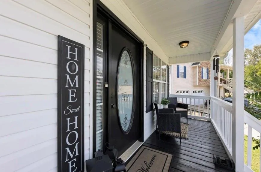 17 Rocky Avenue NW Cartersville, GA 30120
