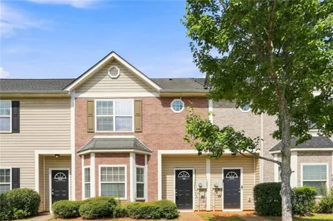 8641 Thomas Lane