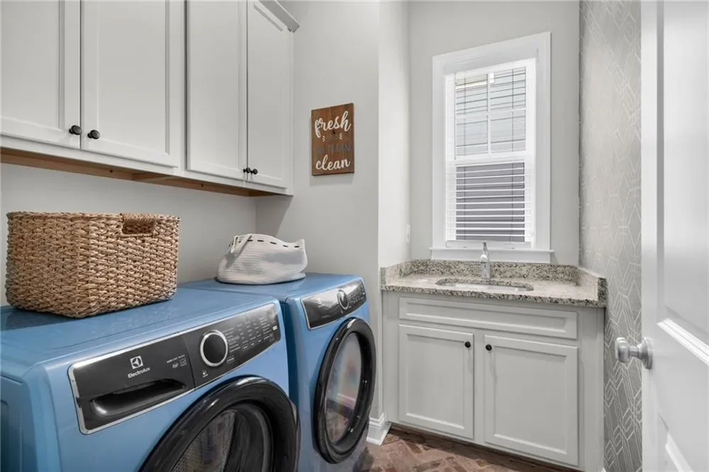124 Senna Street Marietta, GA 30064