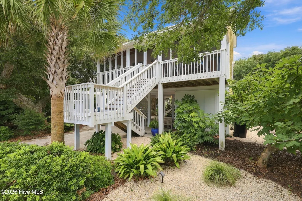 11 Shell Court Surf City, NC 28445