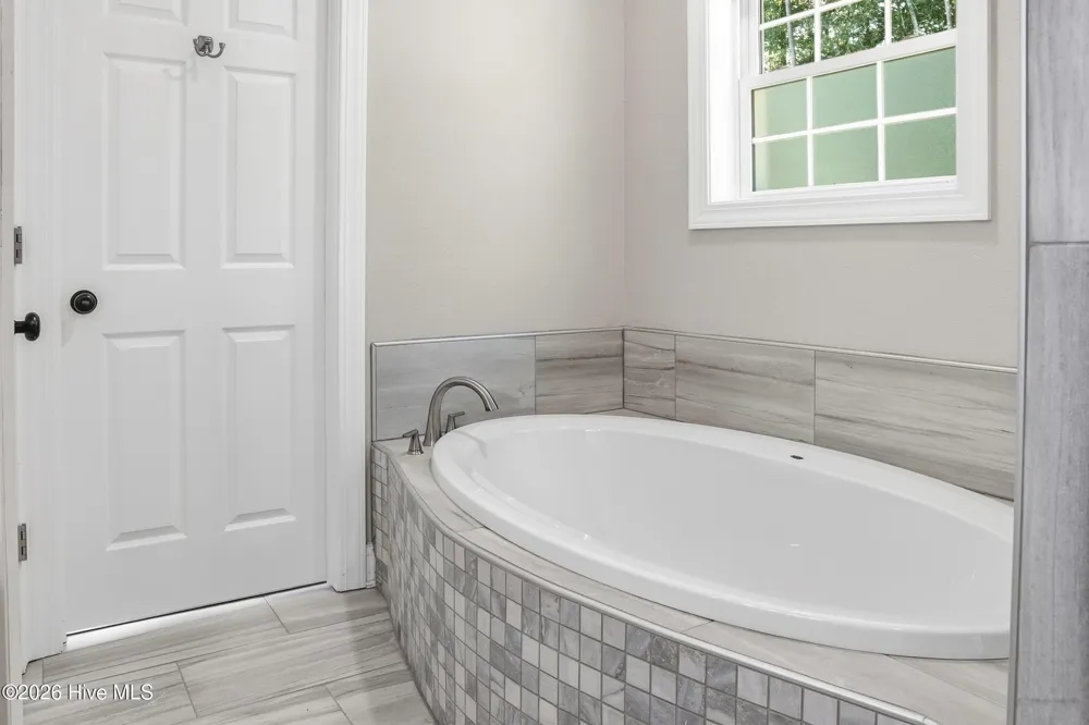 91 Small Drive Elizabeth City, NC 27909