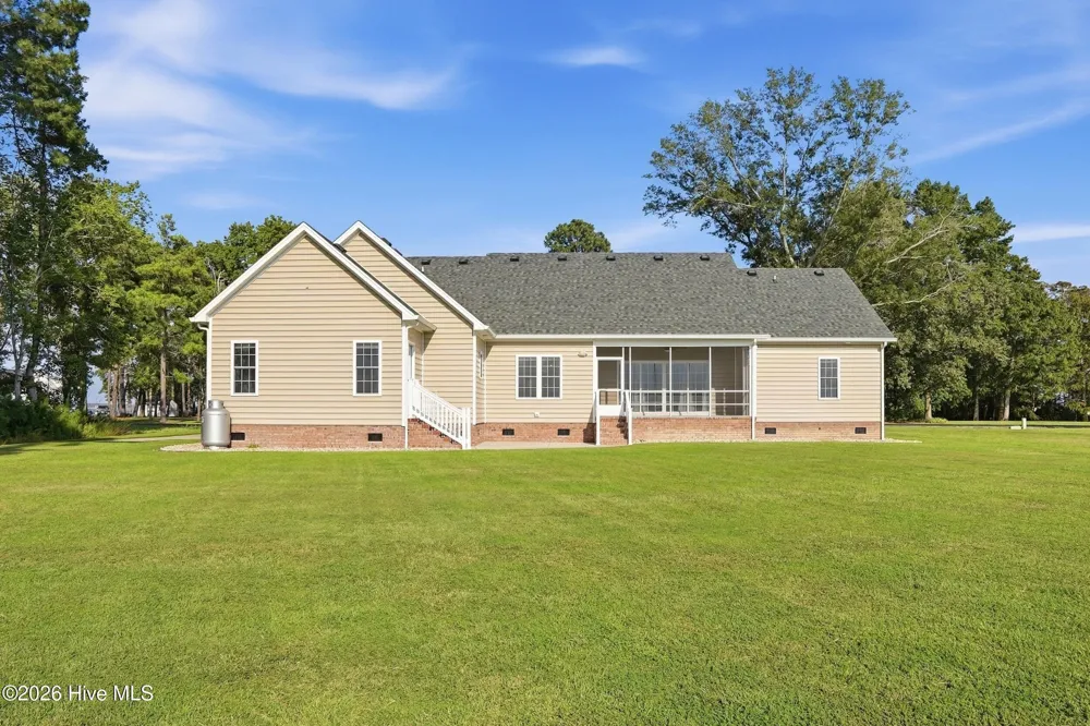 91 Small Drive Elizabeth City, NC 27909
