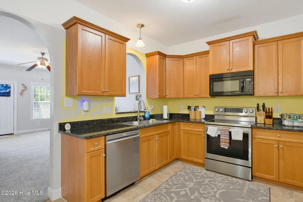 106 Parrot Landing Drive Hubert, NC 28539