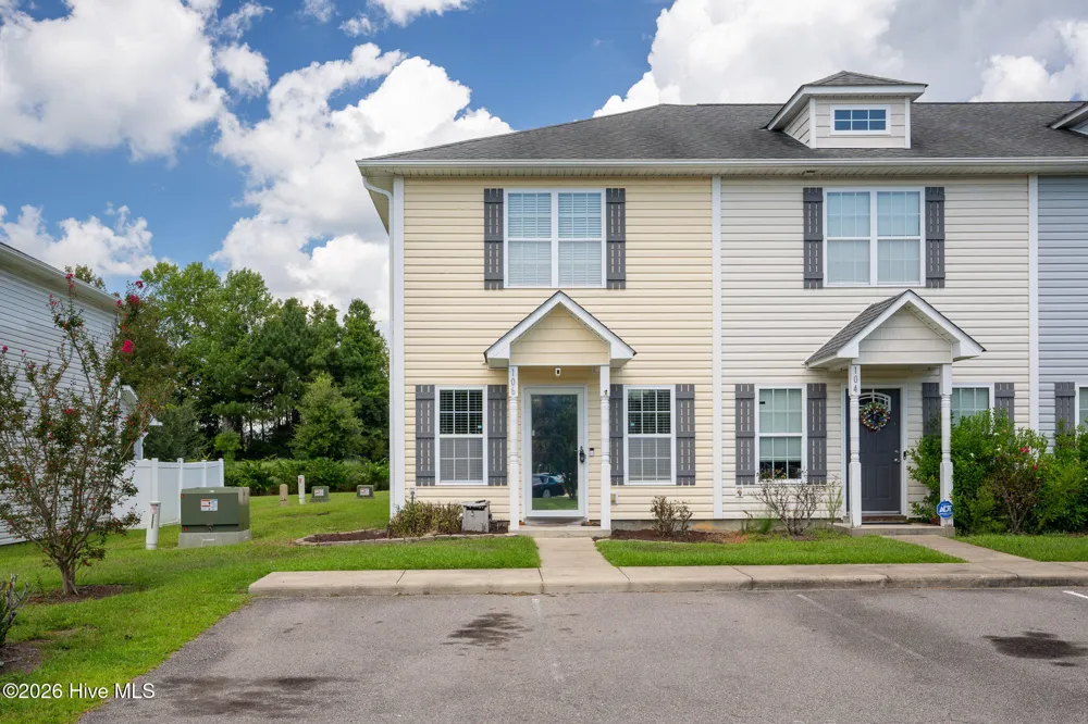 106 Parrot Landing Drive Hubert, NC 28539