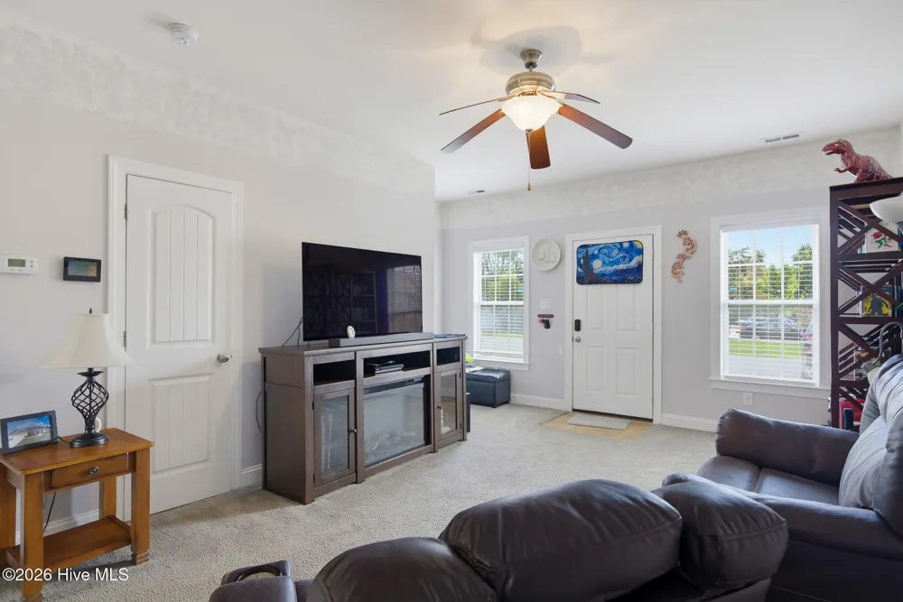106 Parrot Landing Drive Hubert, NC 28539
