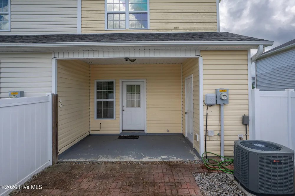 106 Parrot Landing Drive Hubert, NC 28539