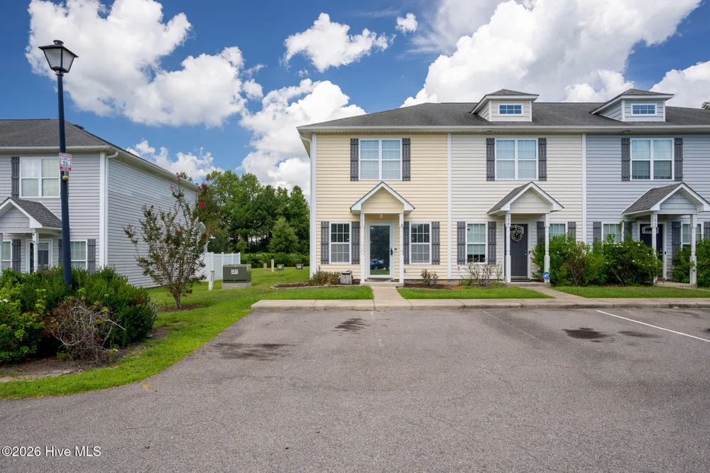 106 Parrot Landing Drive Hubert, NC 28539