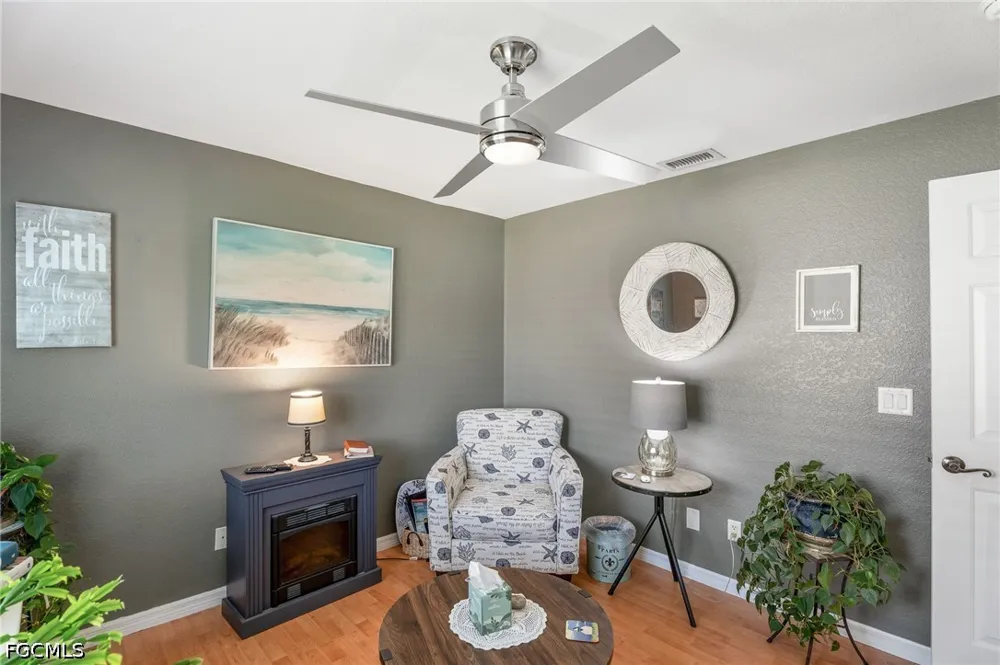 SW 26th Street Cape Coral, FL 33914