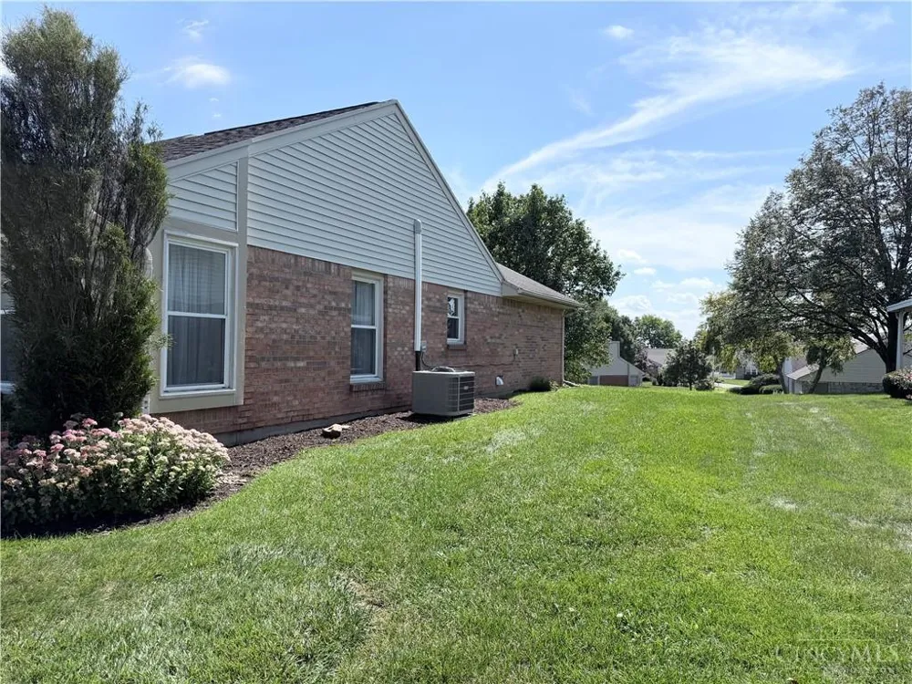 1848 Rosina Drive Miamisburg, OH 45342
