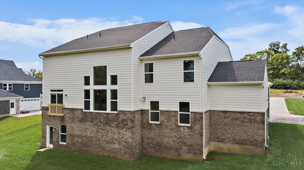 2460 Bent Grass Drive Beavercreek, OH 45431