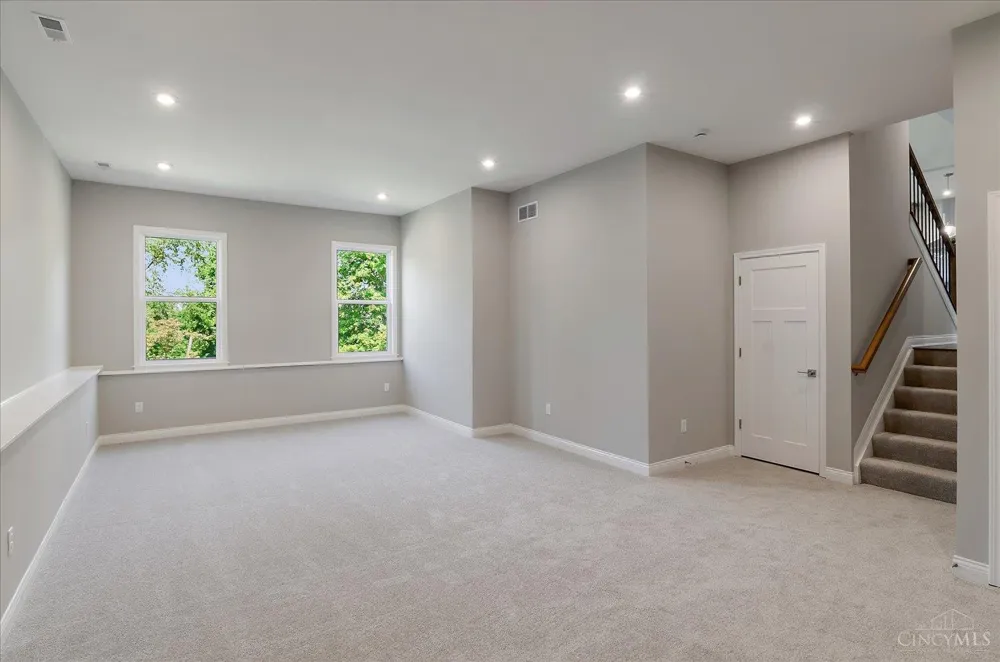 2460 Bent Grass Drive Beavercreek, OH 45431