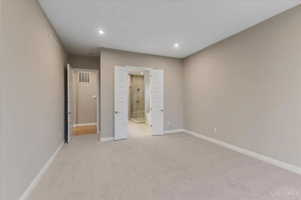 2504 Bent Grass Drive Beavercreek, OH 45431