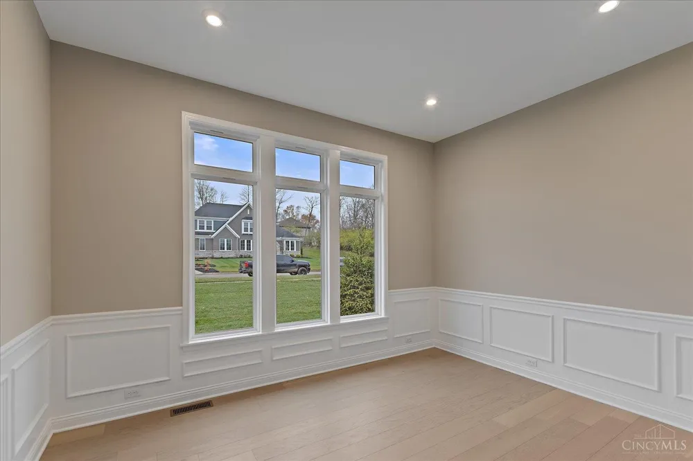2504 Bent Grass Drive Beavercreek, OH 45431