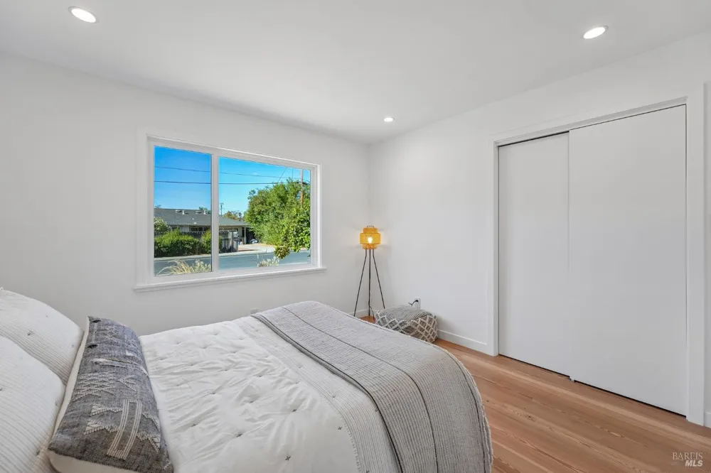 106 La Pasada Way San Rafael, CA 94903